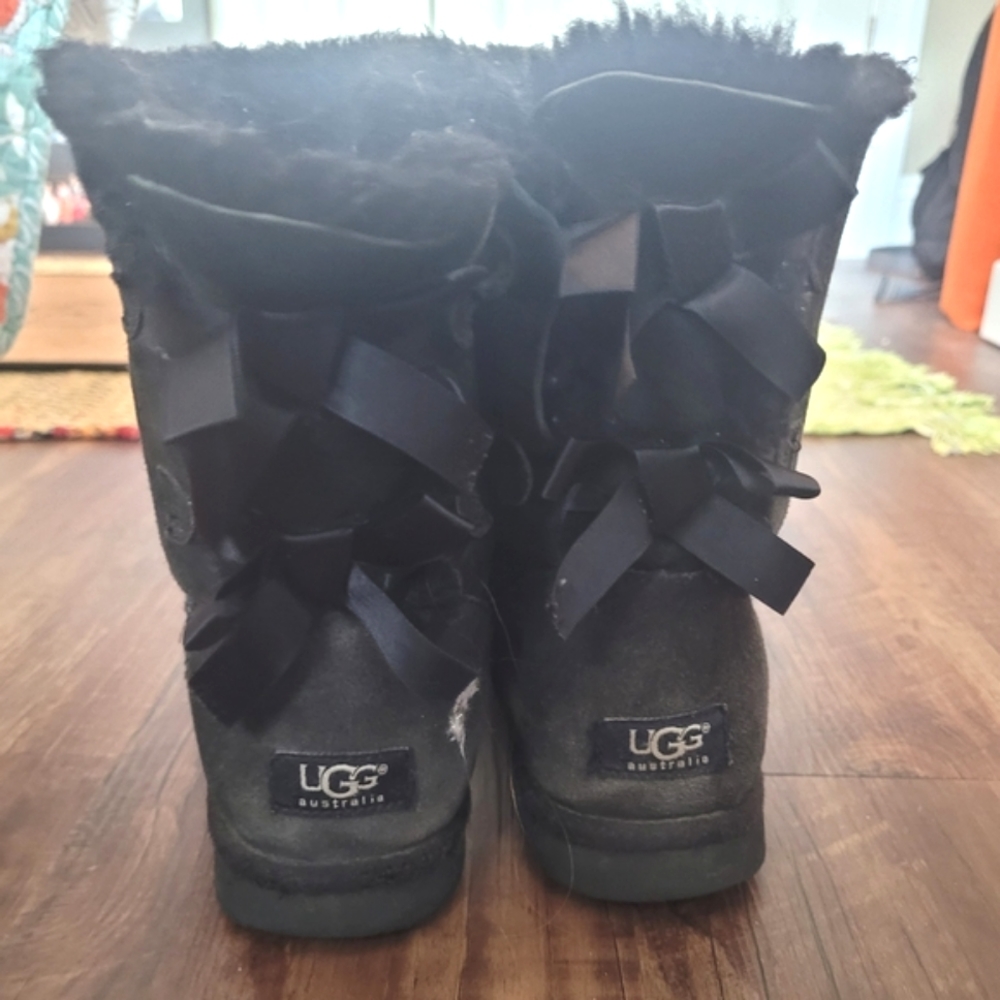 Black Bailey Bow Ugg Boots